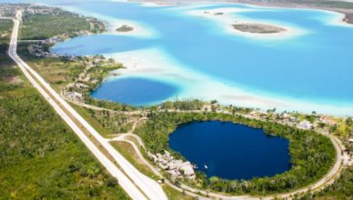 cenote-azul-bacalar-riviera-maya