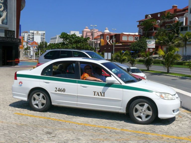 Is it safe to take a taxi in Cancun? Cancun Airport Transportation Blog