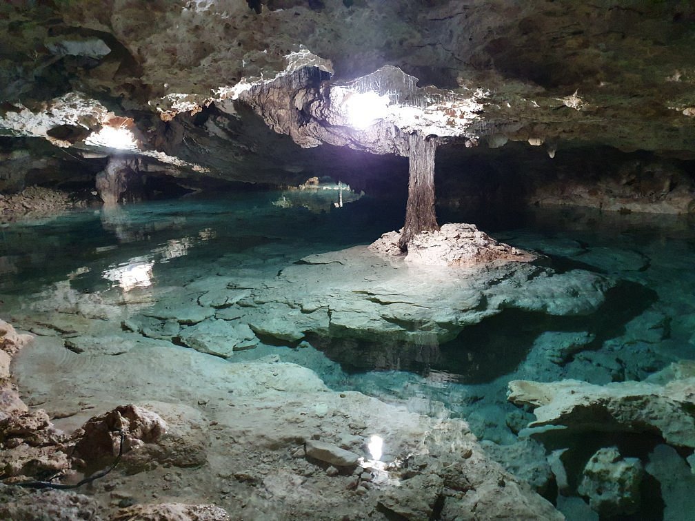 Cenote Sac Actun