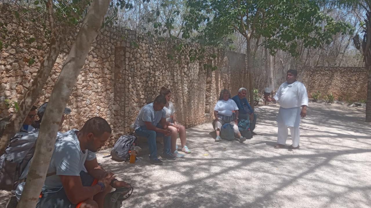 Getting close to the community with private transportation