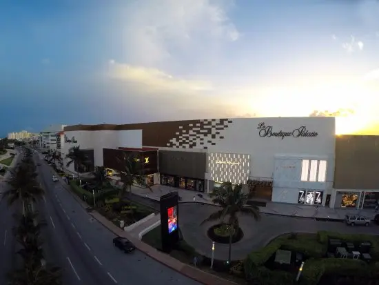 Fashion Harbor Shopping Center