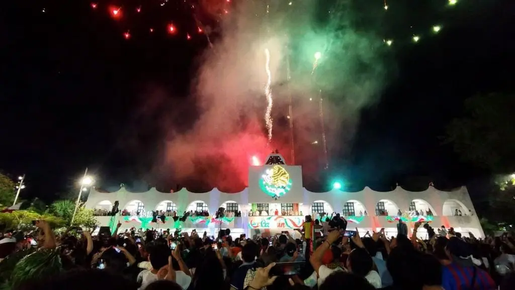 Cry of the Mexican Independence in Municipal Palace Cancun Downtown