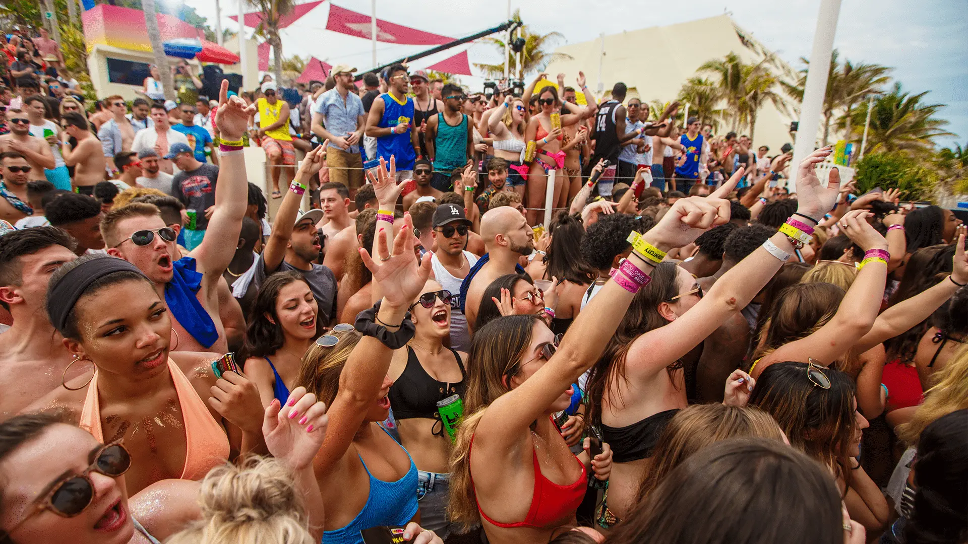 Celebrate Spring Break in Cancun on the best beaches this 2025